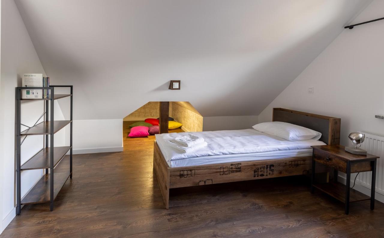 Max-oil Apartment
